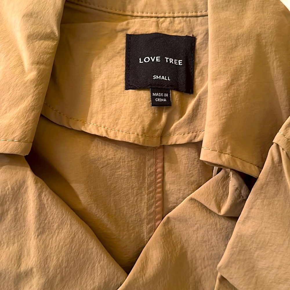 Light Weight Below Knee Beige Trench Coat With Toggle Datail - Picture 6 of 8